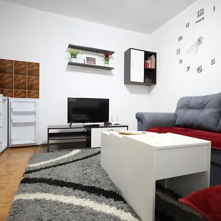 Dunja Apartment *